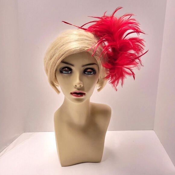 Red Feathers Comb Fascinator - Picture 4 of 14